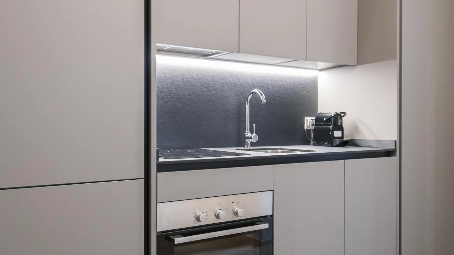 Easylife - Appartamento In Pta Romana/Policlinico Милан Италия